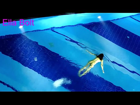 ❤️ Ich kann nicht aufhören zuzusehen, junge Blondine beim Nacktschwimmen im Pool des ELLA BOLT Resorts erwischt ❤️❌ Hard porn bei de.light2cloud.top ﹏